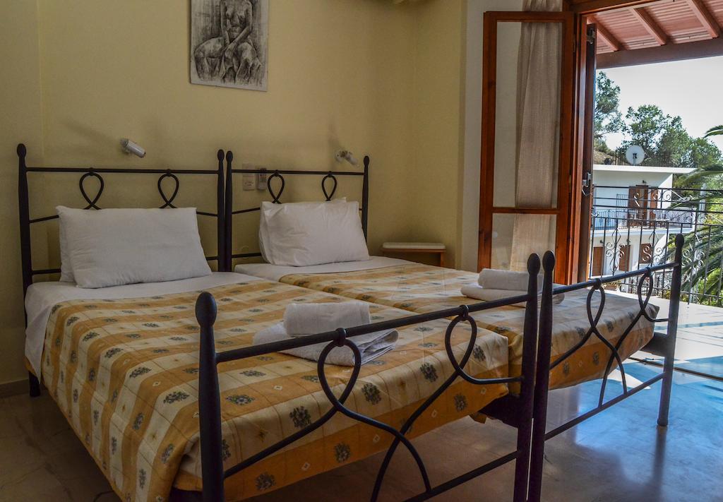 Green Park Platanias  Room photo